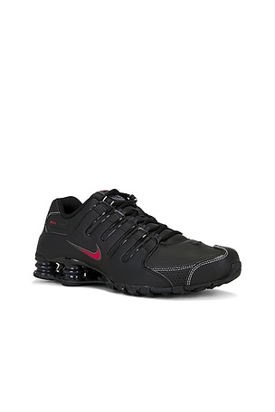 Nike Shox NZ Sneaker in Black