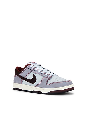 Nike Dunk Low Retro Se in Grey