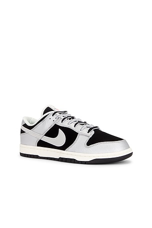 Nike Dunk Low Retro in Metallic Silver