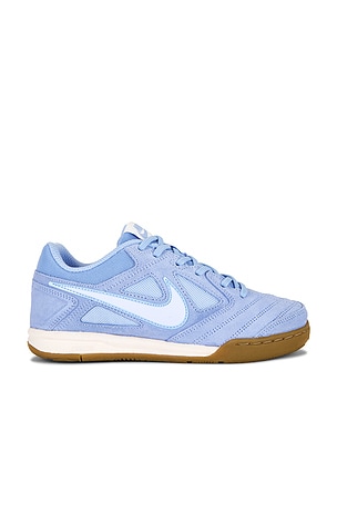Gato Sneaker Nike