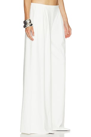 Norma kamali pantalón plisado para hombre en color blanco
