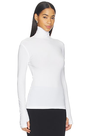 Norma Kamali Slim Fit Long Sleeve Turtle Top in White