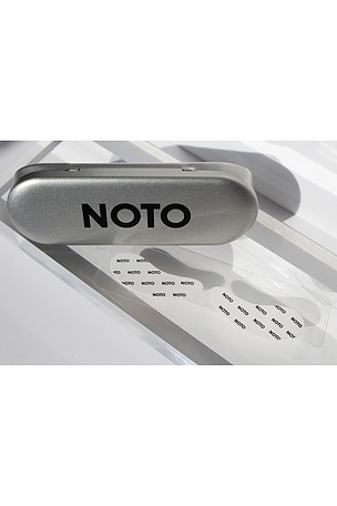 NOTO Botanics Re/set Reusable Eye Boosting Mask in Beauty: NA