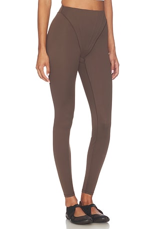 NikeSKIMS LEGGenGS MATTE CORSET en Marron