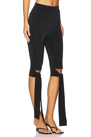 nastyamasha Capri Pants in Black