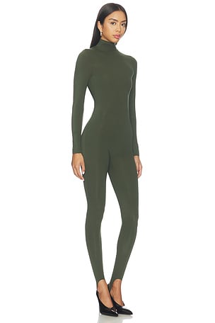N/Aked wardrobe N/Aked turtleneck stirrup jumpsuit en color verde oliva