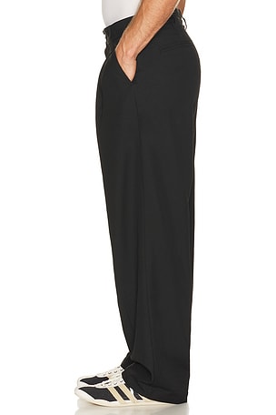 Obey Dean Pleated Pant in Black