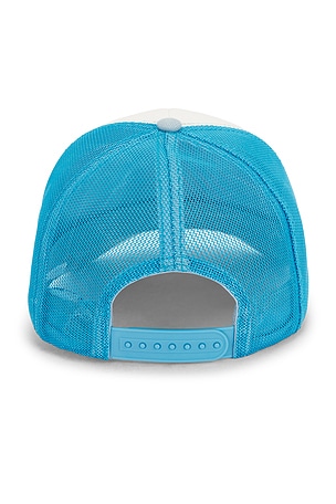 OFF-WHITE Arrow Trucker Hat in Baby Blue