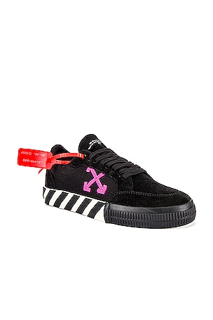 OFF-WHITE Low Vulcanized Sneaker in Black & Fuchsia | REVOLVE