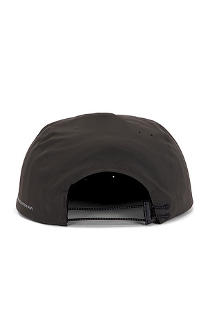 On gorra paf en color negro