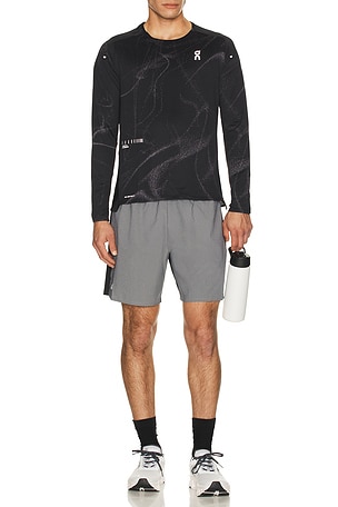 On T-SHIRT LONG PERFORMANCE en Noir