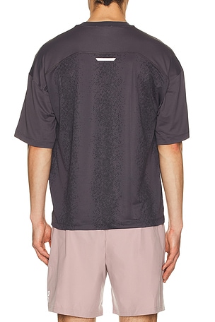 On Performance Volt-T in Grey