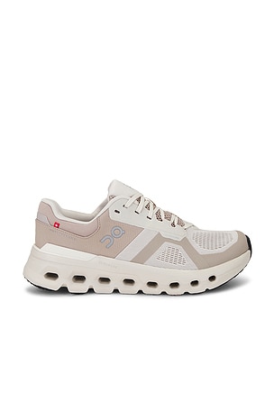 Cloudrunner 2 Sneakers On