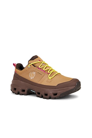 On x Sky High Farm Cloudrock Low in Brown. Size 9.5. Also
