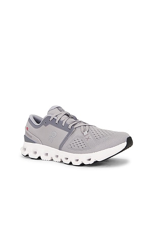 On Cloud X 4 in Grey