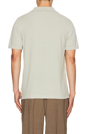 onia Bouckle Knit Johnny Polo en Sauge