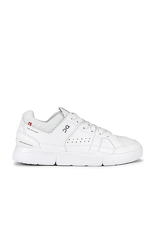 Roger Clubhouse Sneaker On