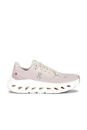 Cloudtilt Sneaker On
