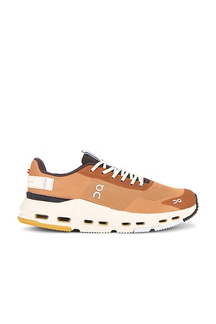Cloudnova Form 2 Sneaker On