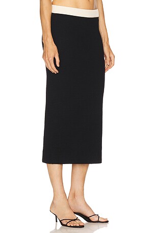 OSIS STUDIO Bryn Skirt in Black