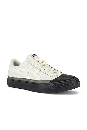 Onitsuka Tiger Fabre Classic Lo in Cream \u0026 Cream | REVOLVE