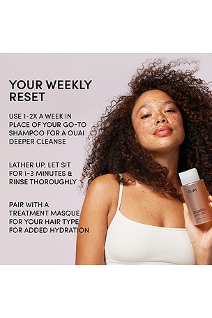 OUAI Detox Shampoo Refill Pouch.