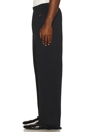 Our legacy pantalones deportivos en color negro