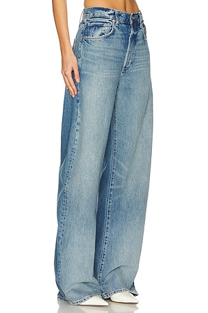 PAIGE Arellia With Covered Buttonfly Jeans in Denim-Medium
