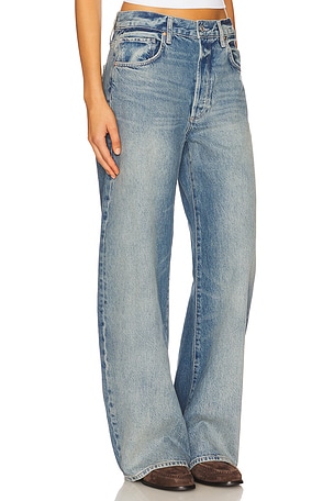 PAIGE Arellia Barrel Leg Jeans With Covered Buttonfly in Blue