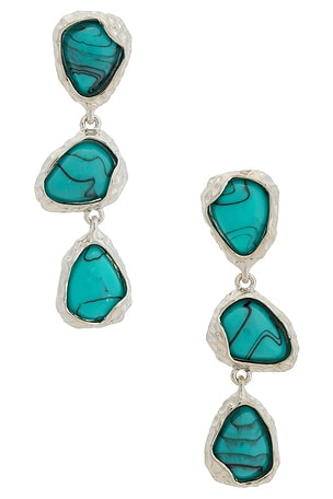 Heights Earrings petit moments