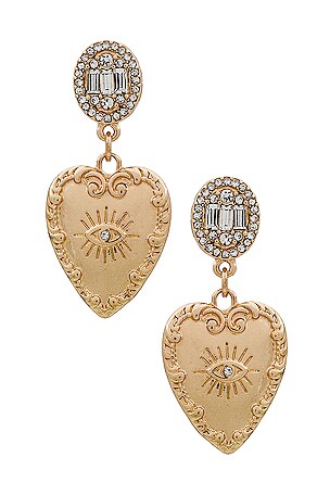 Queen Of Hearts Necklace petit moments