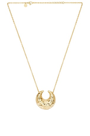 Lua Pendant Necklace petit moments