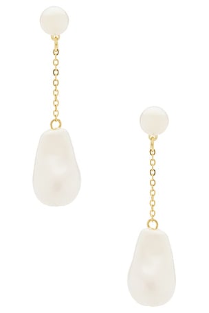 Evelyn Earrings petit moments