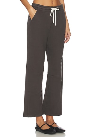 perfectwhitetee Fallon Structured Fleece Barrel Pant in Black. Size XS. Also