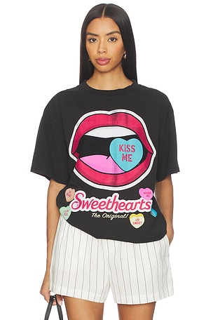Sweethearts Kiss Me Tee Philcos