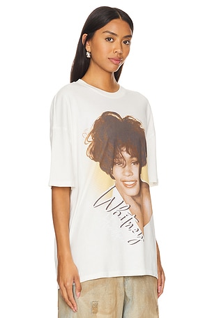 Philcos T-SHIRT OVERSIZED WHITNEY HOUSTON en Crème
