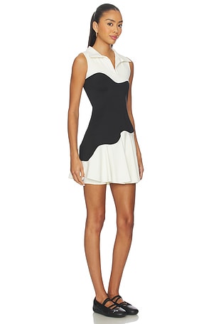 Port de Bras Wave Dress in Black,White