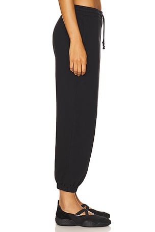 Port de Bras Aya Jogger in Black