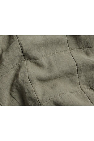 Parachute Linen Box Quilt in Green. Size TWIN/TWIN XL. Also