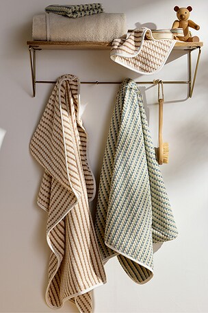 Parachute Organic Mini Mosaic Hooded Toddler Towel