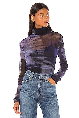 Raquel Allegra COL ROULÉ FITTED en Sapphire Tie Dye REVOLVE