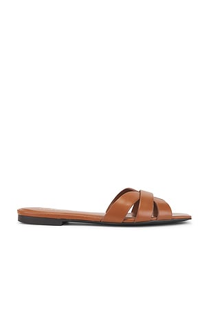 x Emma Rose Almodovar Flat RAYE