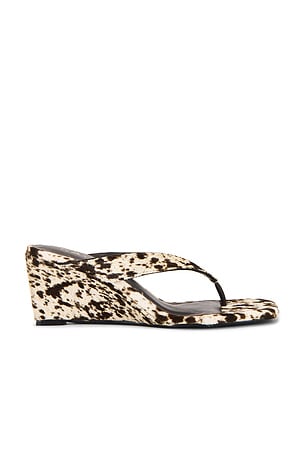 Leigh Wedge RAYE