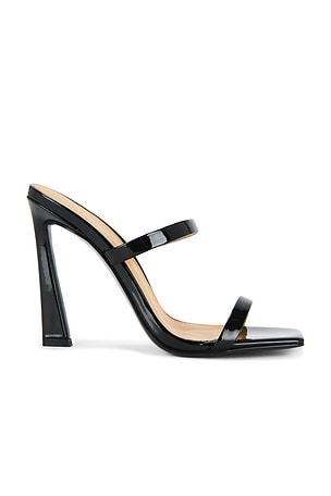 Pauline Heel RAYE