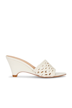 Estela Wedge RAYE