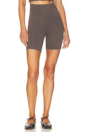 Nike Yoga Luxe 7 Short in Light Army & Stone