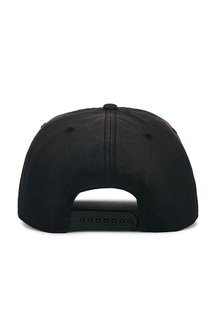 Represent gorra viper room en color negro