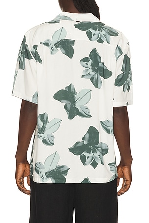 Rag & Bone Avery Printed Shirt in White. Size L. Also