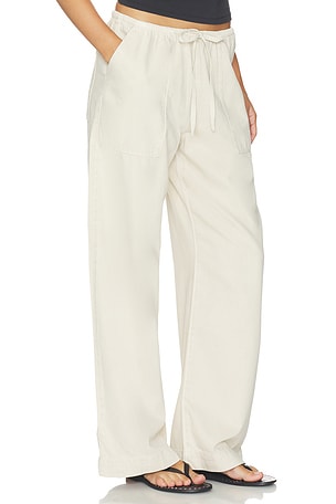 Rag & Bone Ultra Featherweight Clare Jeans in Tan. Size XS. Also