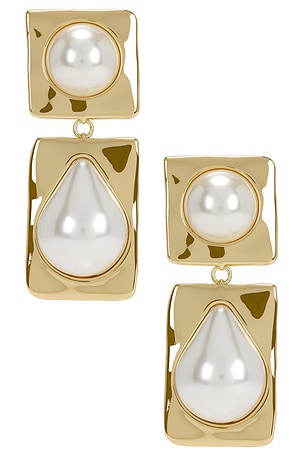 Savannah Pearl Drop Earring retrofete